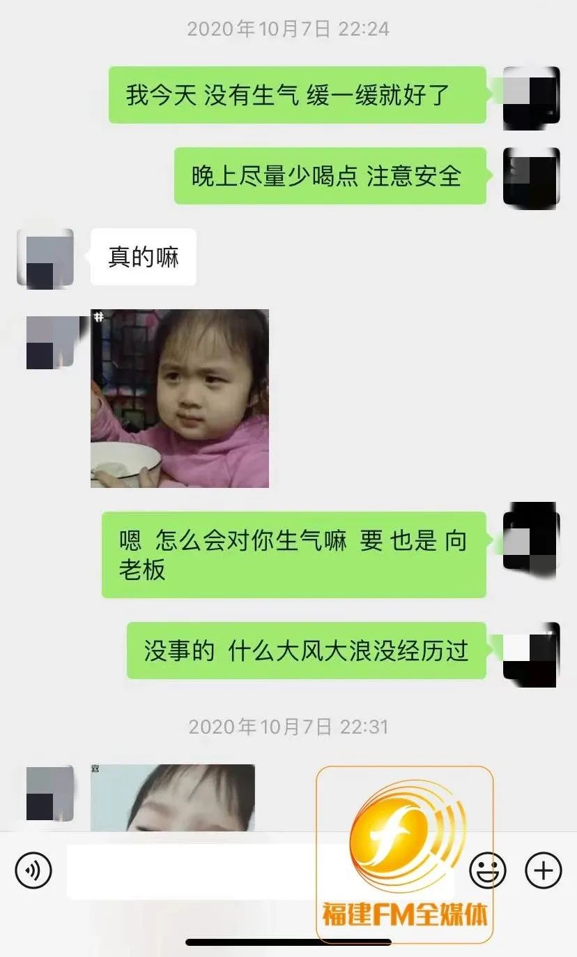 DƬ